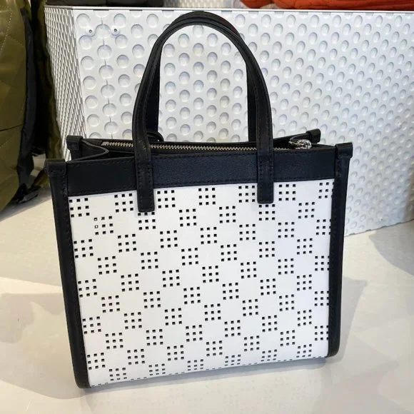 Marc Jacobs★H007L01SP22★Perforated Grind Tote Bag